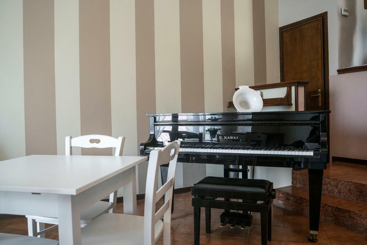 La Villa Salo Luaran gambar