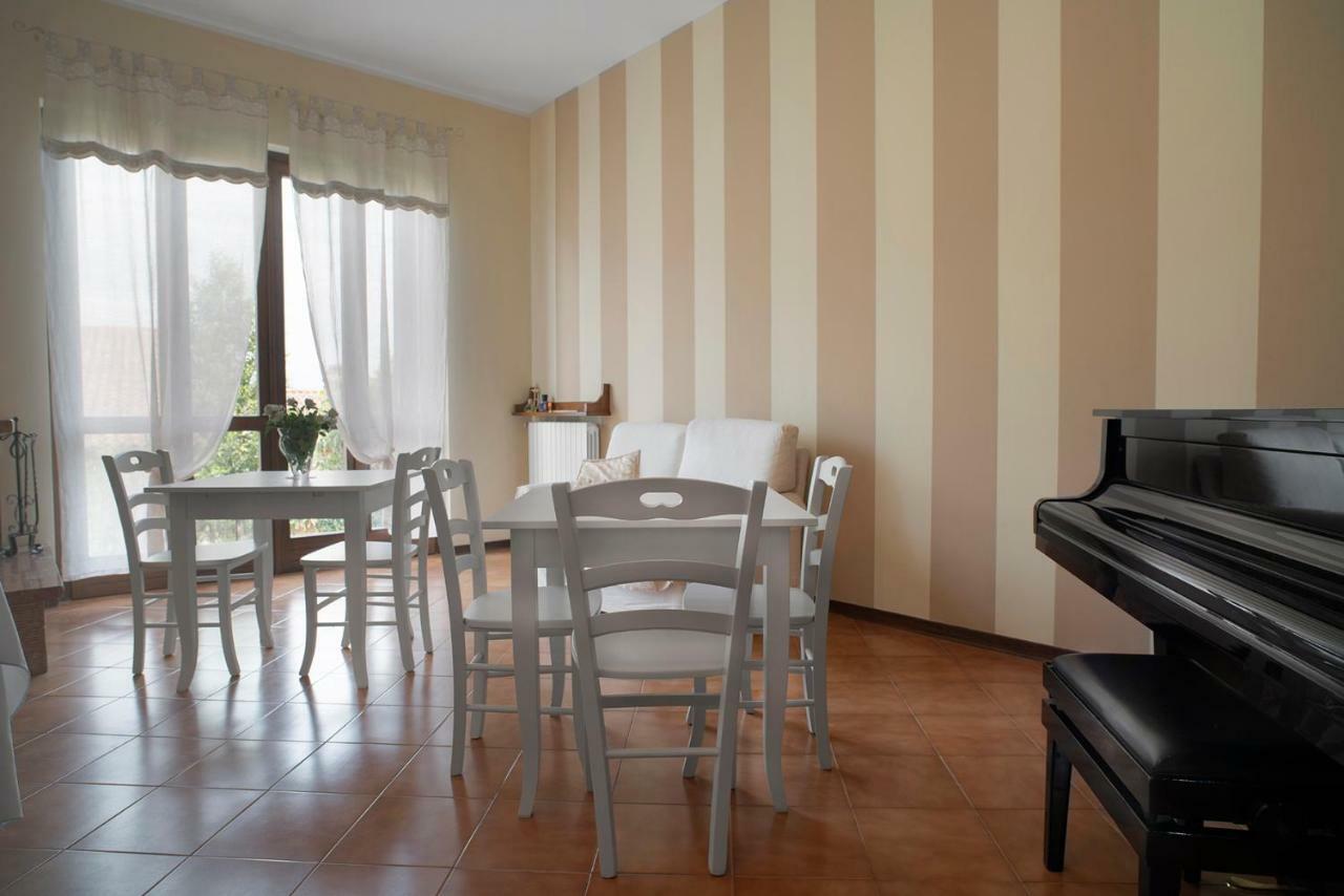 La Villa Salo Luaran gambar