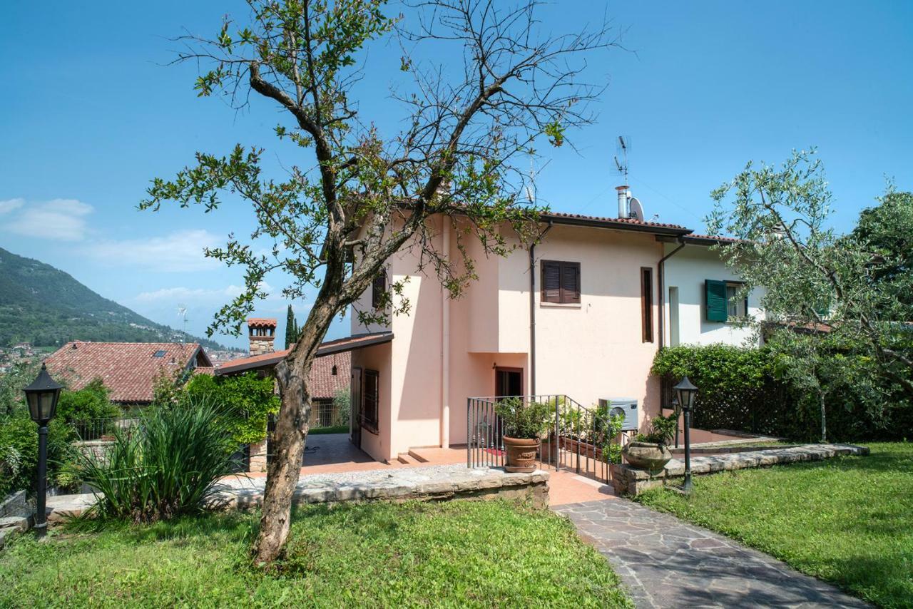 La Villa Salo Luaran gambar
